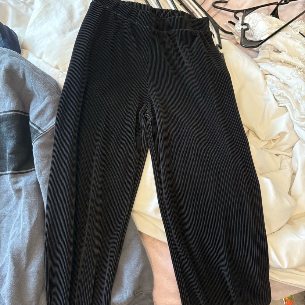 black flared ribbed leggings